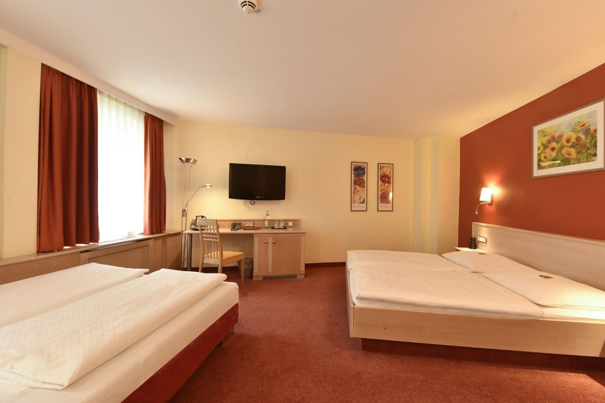 Hotel Adria Muenchen Exterior foto