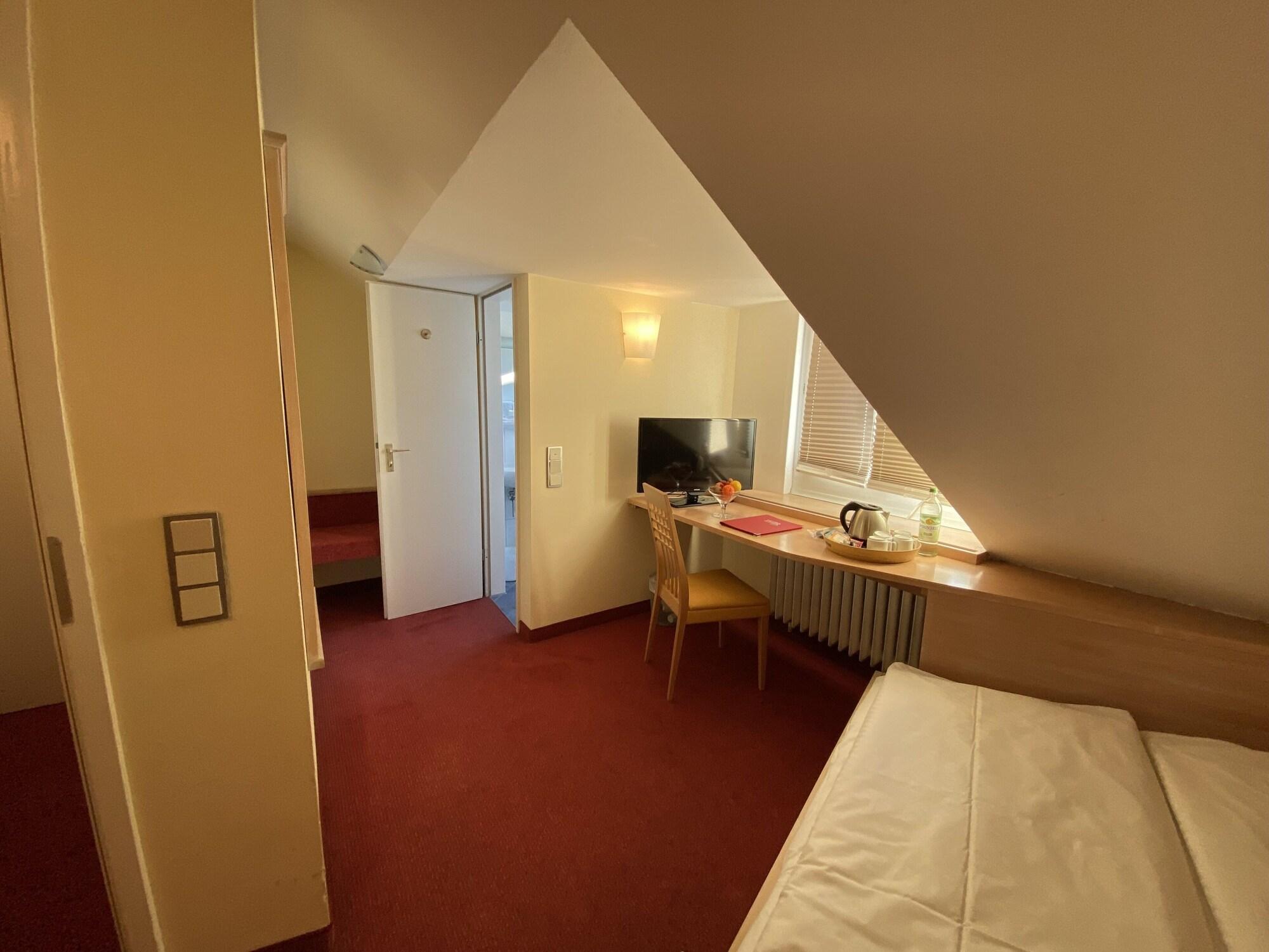Hotel Adria Muenchen Exterior foto