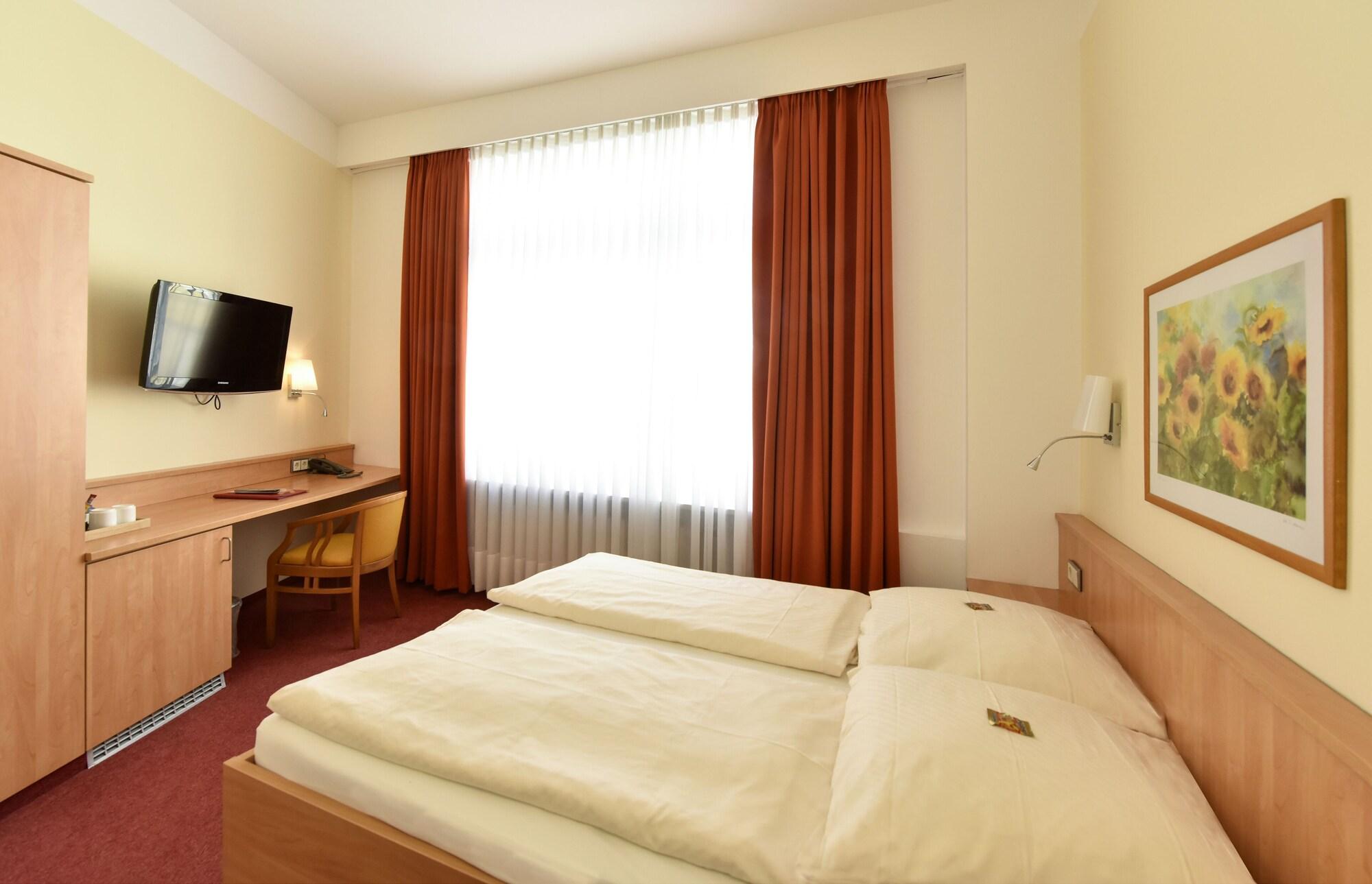 Hotel Adria Muenchen Exterior foto